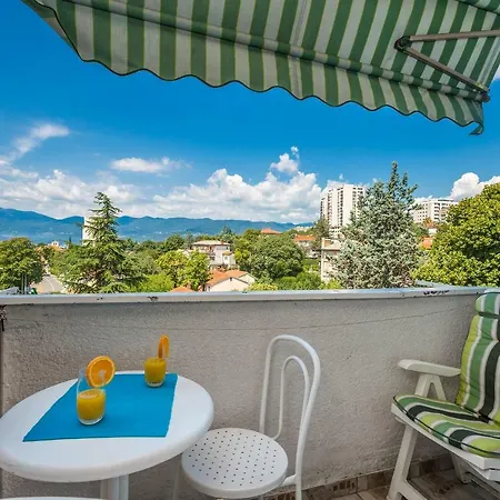 Apartment Nikky Seaview Rijeka Exterior photo