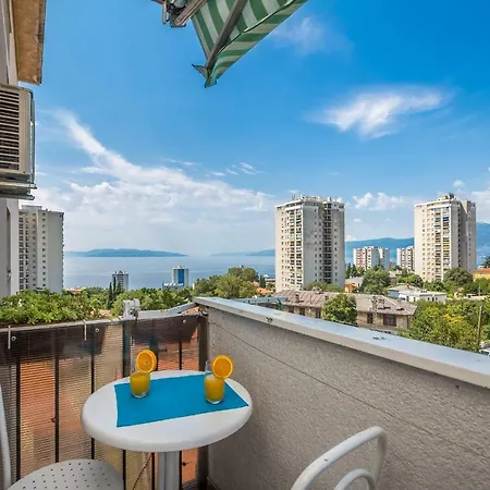 Apartment Nikky Seaview Rijeka Exterior photo
