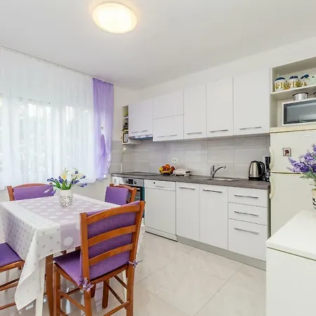 Apartment Nikky Seaview Rijeka Exterior photo